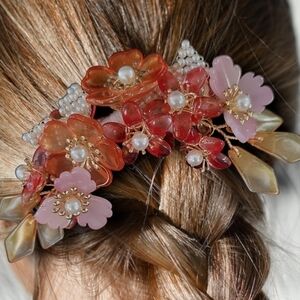 NWT LG Floral Hair Pin